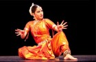 Surupa Sen in Krishna's Lament. © Nan Melville/Nrityagram.
