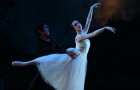 Gillian Murphy and Qi Huan in Giselle.© Evan Li. (Click image for larger version)