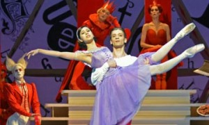 Beatriz Stix-Brunell and Rupert Pennefather in Alice's Adventures in Wonderland.© Dave Morgan, by kind permission of the Royal Opera House. (Click image for larger version)