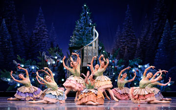 HKB in the Waltz of the Flowers from The Nutcracker.© Conrad Dy-Liacco. (Click image for larger version)