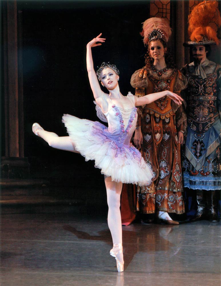 Teresa Reichlen as the Lilac Fairy in <I>The Sleeping Beauty</I>.<br />© Paul Kolnik. (Click image for larger version)