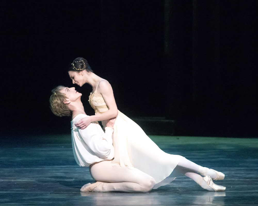 Polina Semionova and David Hallberg in Romeo and Juliet.© Gene Schiavone. (Click image for larger version)