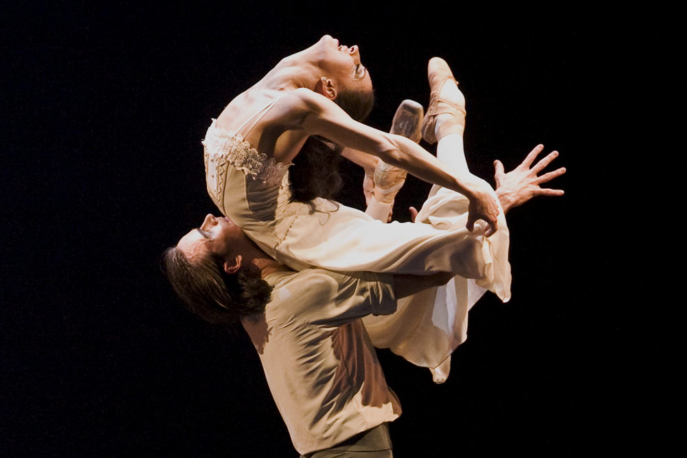 Eifman Ballet in <I>Anna Karenina</I>.<br />© Hana Kudryashova. (Click image for larger version)