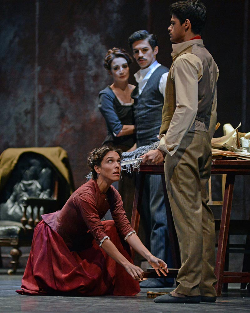 Laura Morera and Thiago Soares (with Lauren Cuthbertson, Federico Bonelli) in Liam Scarlett's <I>Sweet Violets</I>.<br />© Dave Morgan, courtesy the Royal Opera House. (Click image for larger version)