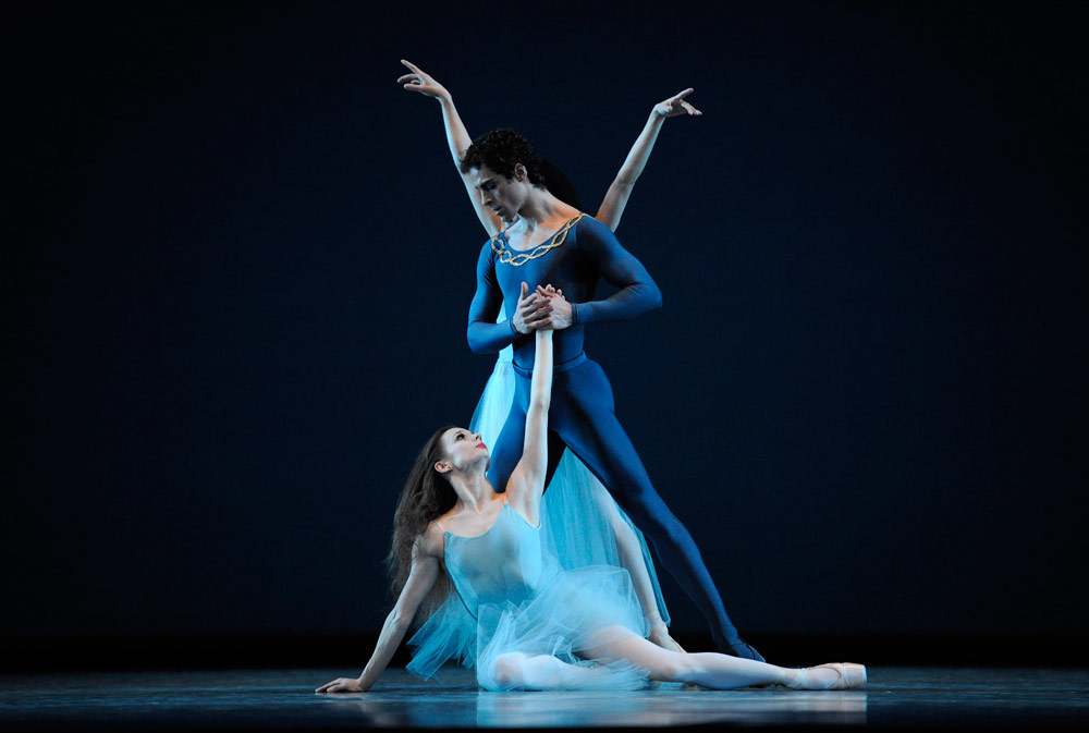 Maria Kochetkova and Vitor Luiz in Balanchine's <I>Serenade</I>.<br />© Erik Tomasson. (Click image for larger version)