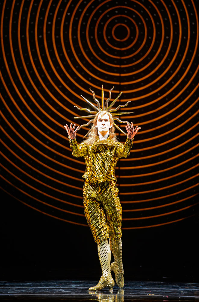 William Bracewell as Louis XIV, Le Roi Soleil, in The King Dances.© Bill Cooper. (Click image for larger version)