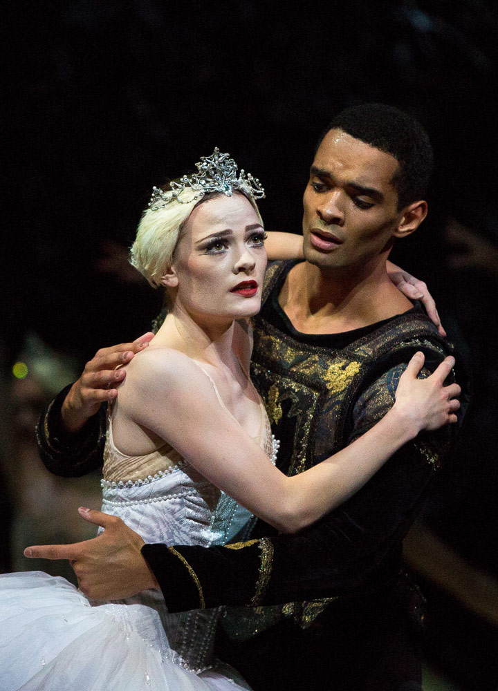 Delia Mathews and Brandon Lawrence in <I>Swan Lake</I>.<br />© Andrew Ross. (Click image for larger version)