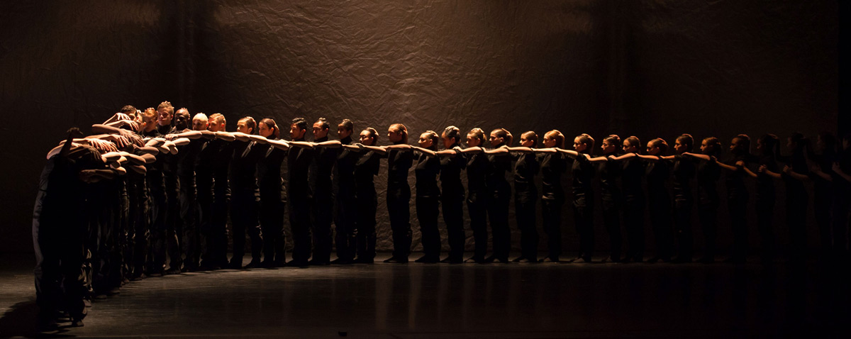 Members of Kidd Pivot and students from NYU Tisch School of the Arts Department of Dance in Crystal Pite's <I>Polaris</I>.<br />© Kevin Yatarola for Lincoln Center. (Click image for larger version)
