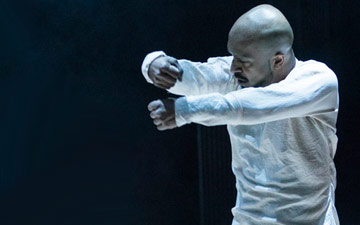Akram Khan in Until the Lions.© Foteini Christofilopoulou. (Click image for larger version)