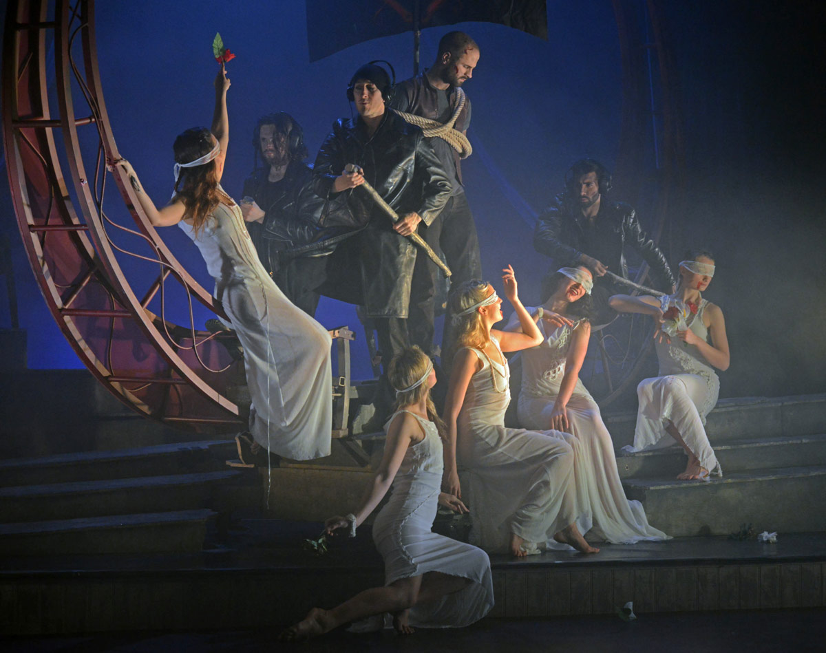 Mark Bruce Company in The Odyssey.© Dave Morgan. (Click image for larger version)
