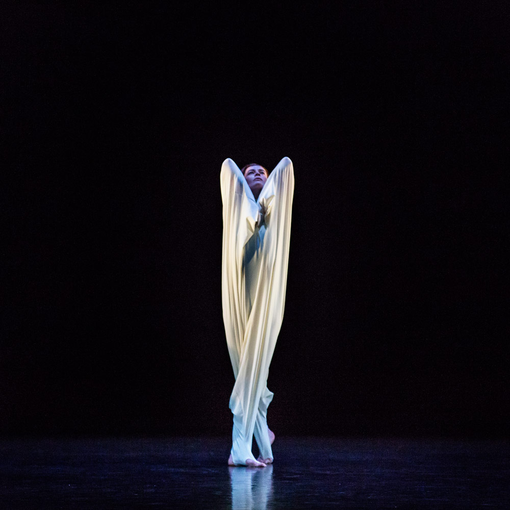 Aurélie Dupont, in Lament from Martha Graham’s Acts of Light.© Brigid Pierce. (Click image for larger version)