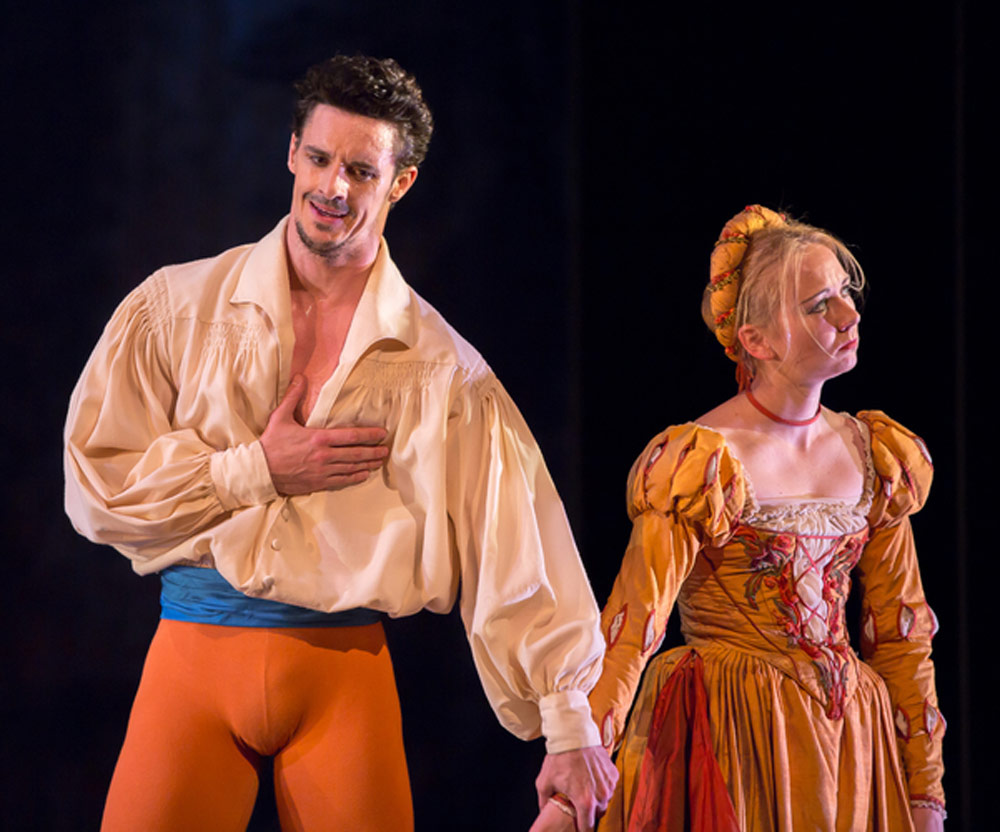 Elisha Willis and Iain Mackay in John Cranko's The Taming of the Shrew.© Andy Ross. (Click image for larger version)