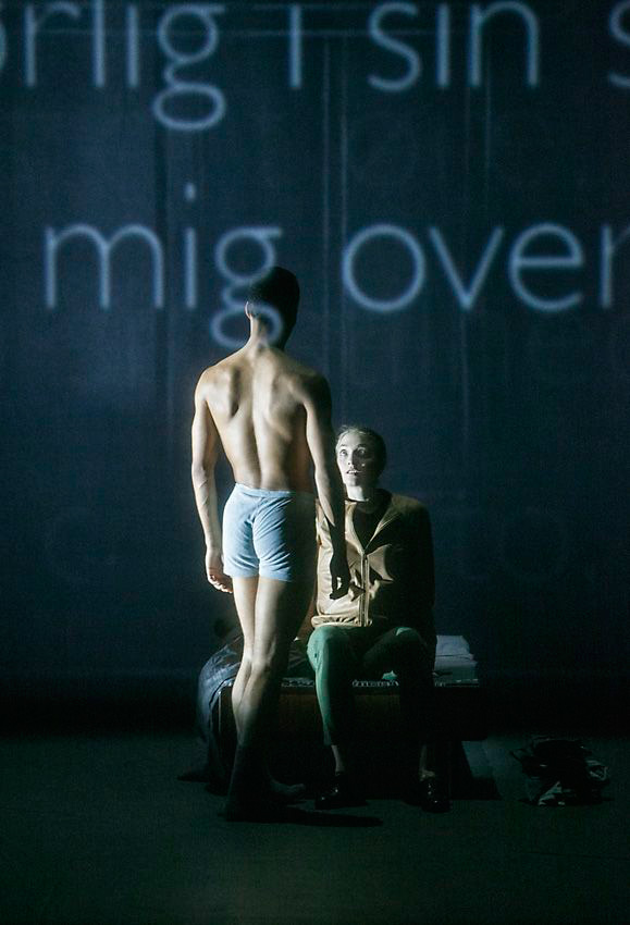 Royal Danish Ballet in Kim Brandstrup's Shaken Mirror.© Per Morten Abrahamsen. (Click image for larger version)
