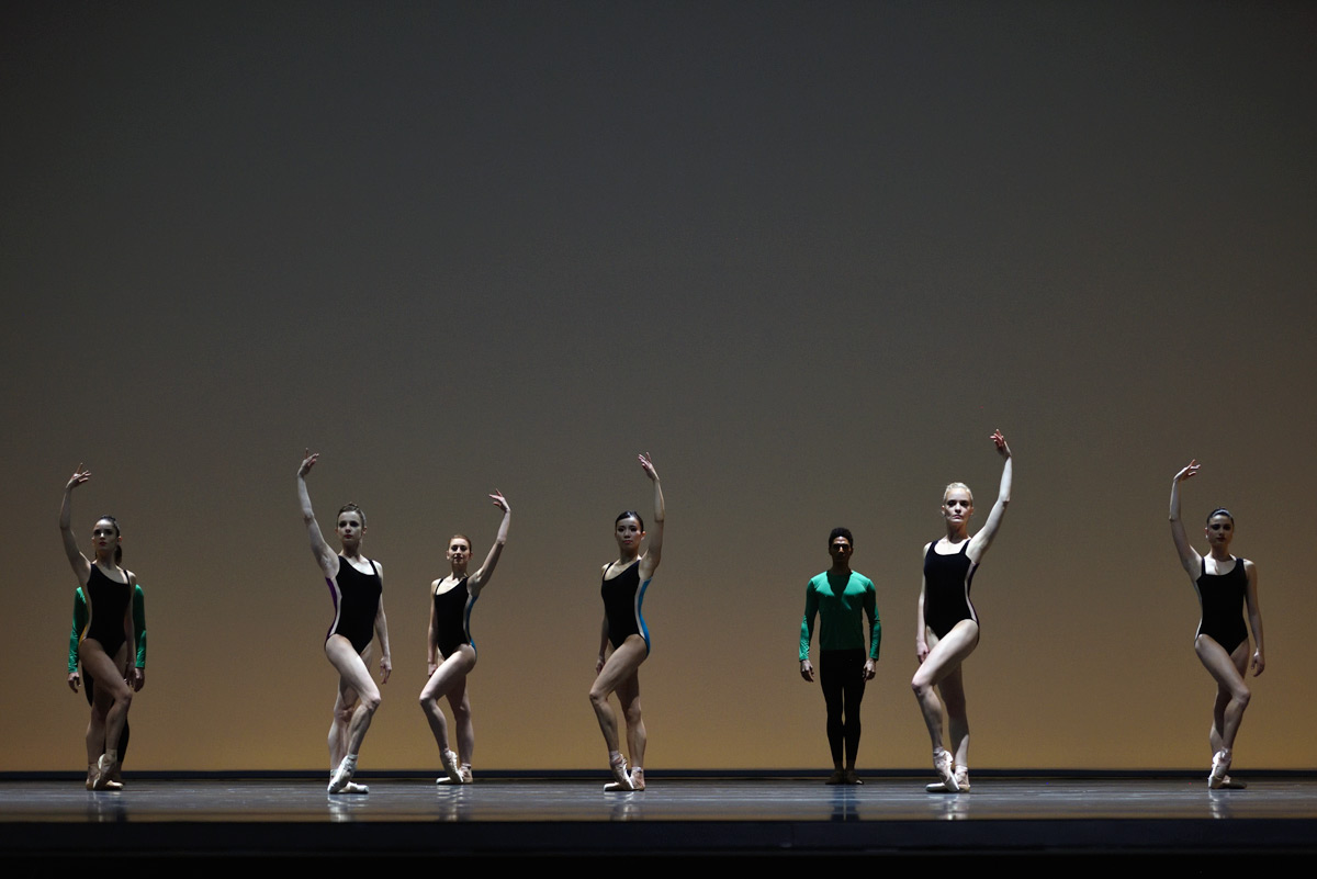 San Francisco Ballet in Forsythe's Pas/Parts 2016.© Erik Tomasson. (Click image for larger version)