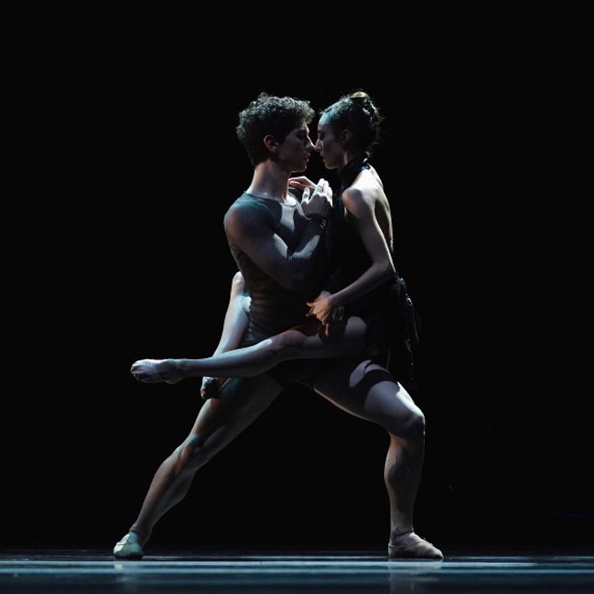 Jahna Frantziskonis and Max Cauthorn in Scarlett's <I>Fearful Symmetries</I>.<br />© Erik Tomasson. (Click image for larger version)