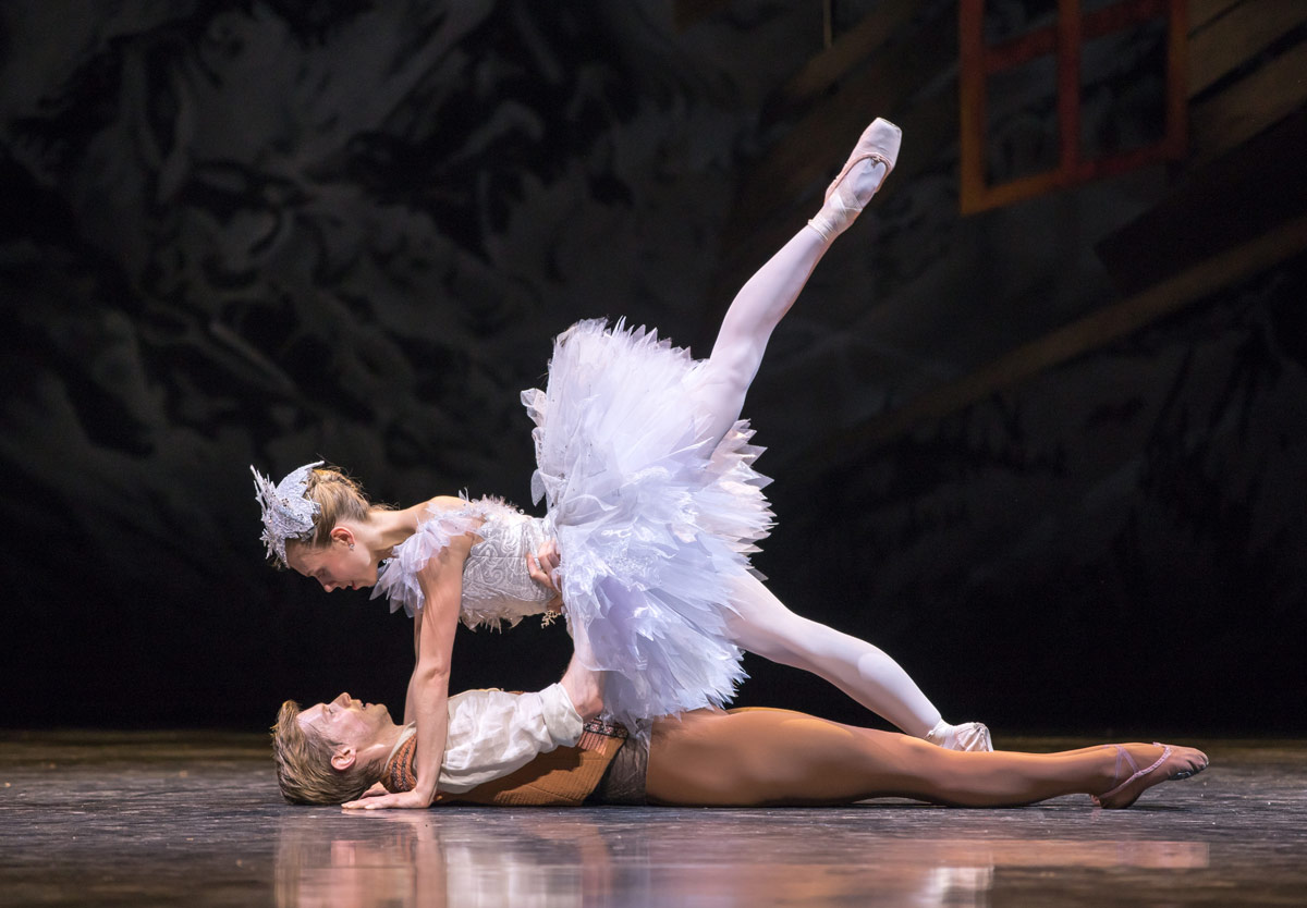 Constance Devernay and Andrew Peasgood in Kenneth MacMillan's The Fairy's Kiss.© Andy Ross. (Click image for larger version)