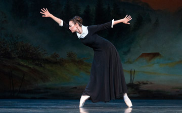 Tierney Heap in The Winter’s Tale.© Foteini Christofilopoulou, courtesy the Royal Opera House. (Click image for larger version)