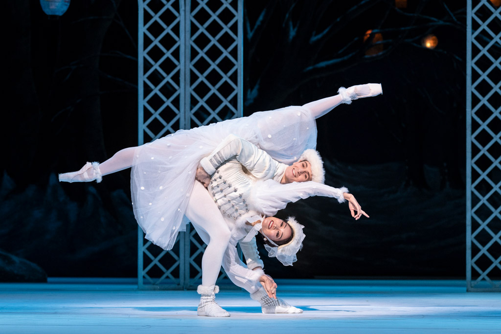 Fumi Kaneko and William Bracewell in Les Patineurs.© Foteini Christofilopoulou, courtesy the Royal Opera House. (Click image for larger version)