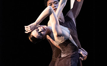 Marianela Nuñez and Ryoichi Hirano in Asphodel Meadows.© Foteini Christofilopoulou, courtesy the Royal Opera House. (Click image for larger version)
