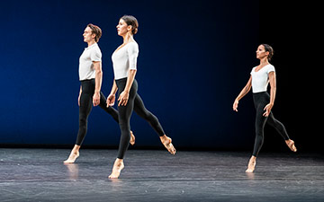 Cross Currants by Merce Cunningham: Mayara Magri, Matthew Ball and Francesca Hayward.© Foteini Christofilopoulou, courtesy the Royal Opera House. (Click image for larger version)