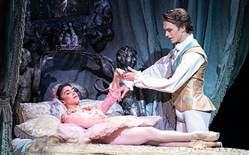 Yasmine Naghdi and Matthew Ball in The Sleeping Beauty.© Foteini Christofilopoulou, courtesy the Royal Opera House. (Click image for larger version)