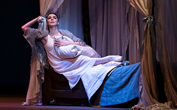 Natalia Osipova in Onegin.© Foteini Christofilopoulou, courtesy the Royal Opera House. (Click image for larger version)