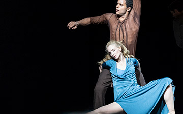 Lauren Cuthbertson and Marcelino Sambé in The Cellist.© Foteini Christofilopoulou, courtesy the Royal Opera House. (Click image for larger version)