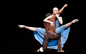 Lauren Cuthbertson and Marcelino Sambé in The Cellist.© Foteini Christofilopoulou, courtesy the Royal Opera House. (Click image for larger version)