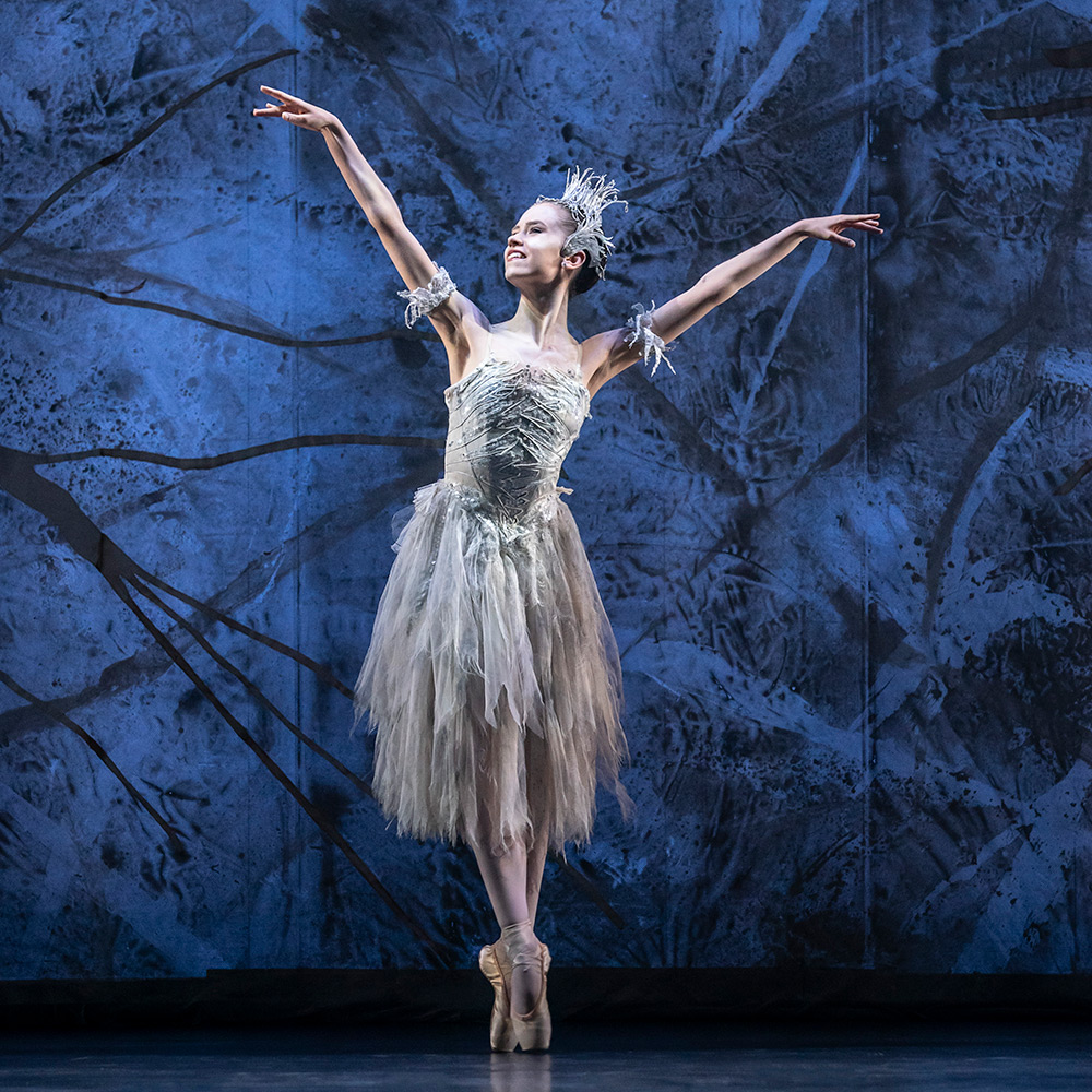 Amelia Thompson (of Elmhurst Ballet School) as The Snow Fairy in The Nutcracker.© Johan Persson. (Click image for larger version)