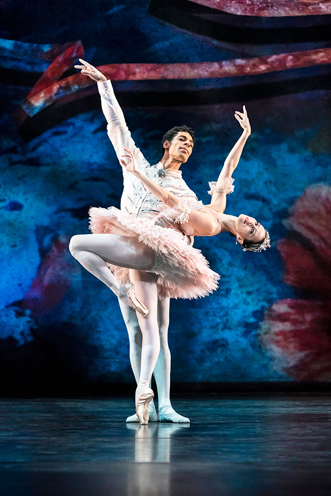BRB's Tyrone Singleton and Samara Downs in <I>The Nutcracker</I>.<br />© Johan Persson. (Click image for larger version)