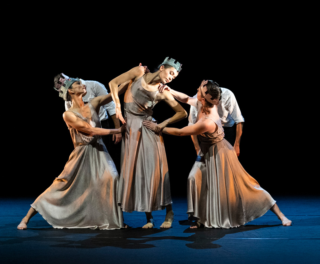 Oxana Panchenko, Ellie Ferguson and Freya Jeffs in Sea of Troubles by Kenneth MacMillan.© Foteini Christofilopoulou. (Click image for larger version)